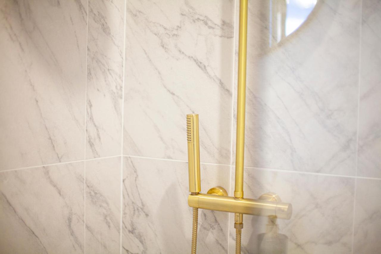 Luxury Suites Meir By Rikas Hotels アントウェルペン エクステリア 写真
