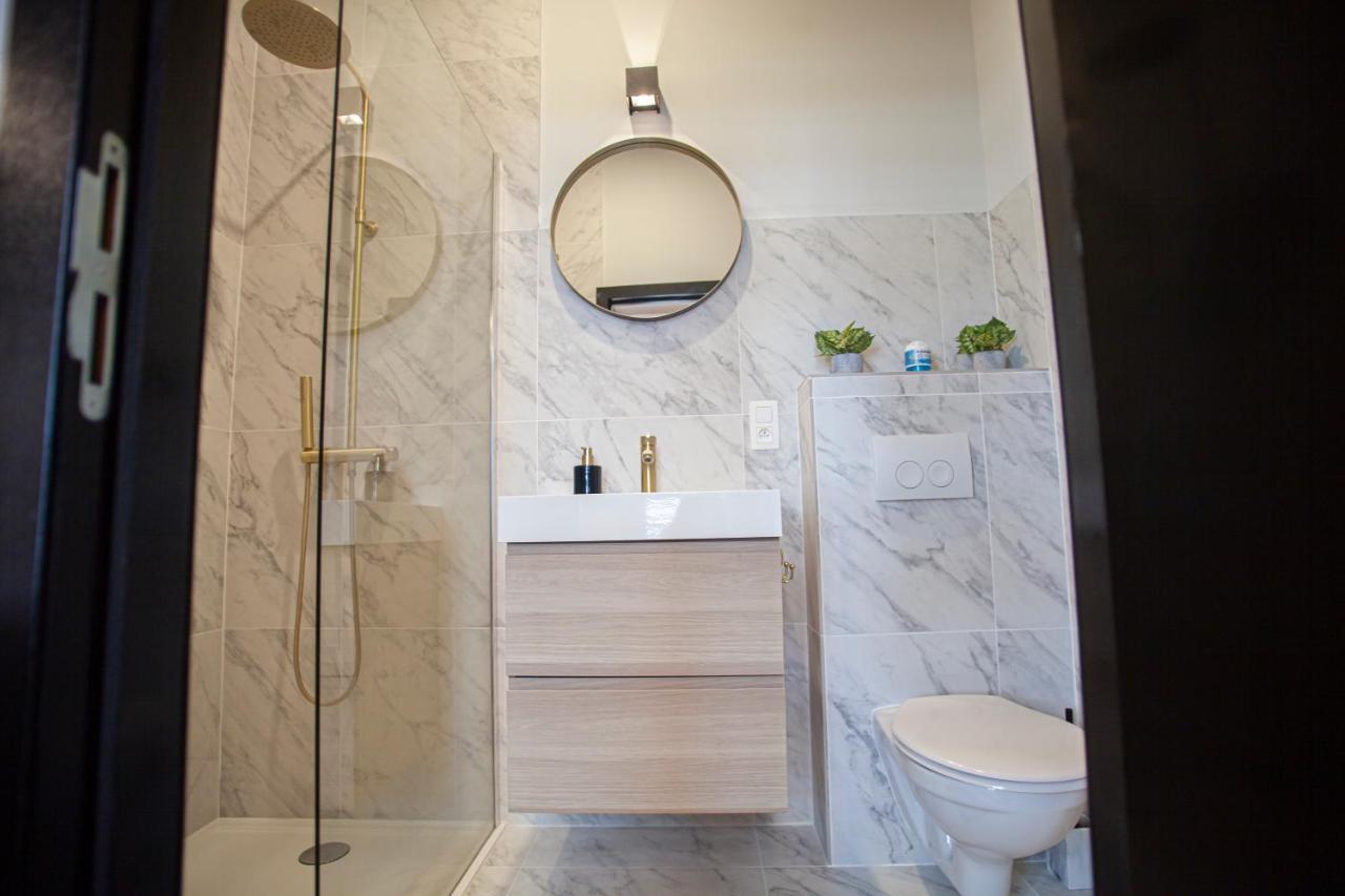 Luxury Suites Meir By Rikas Hotels アントウェルペン エクステリア 写真