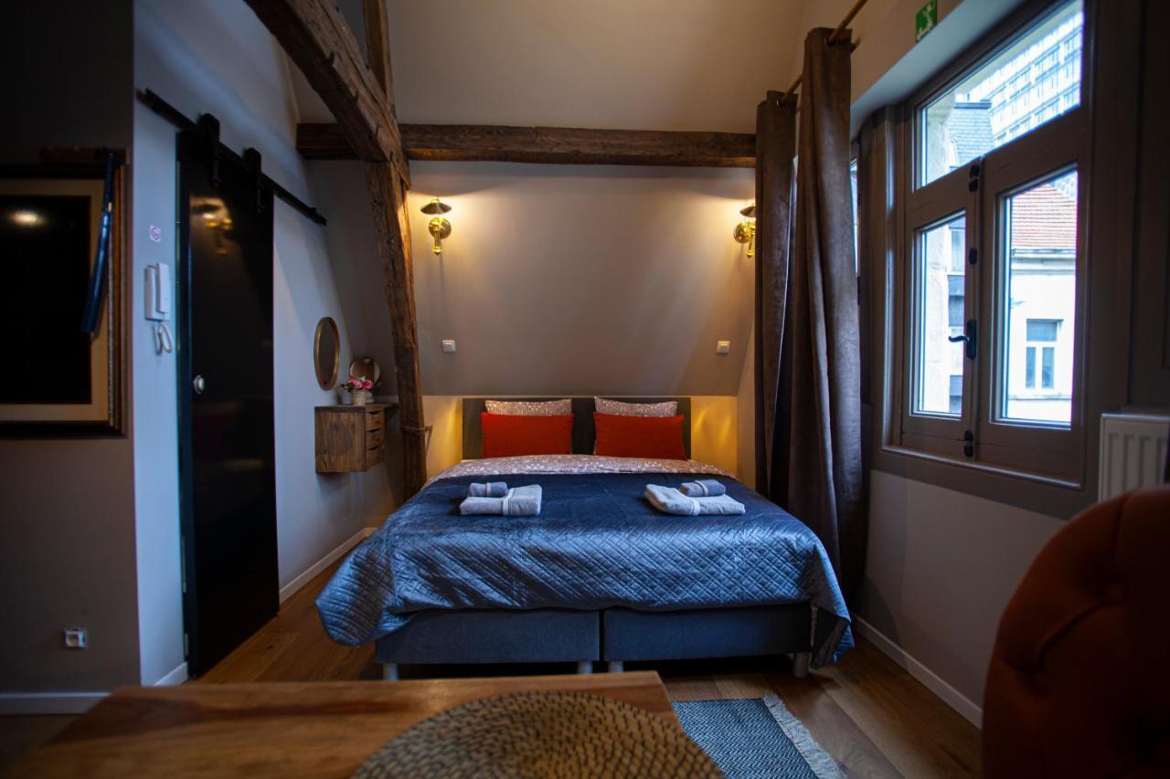 Luxury Suites Meir By Rikas Hotels アントウェルペン エクステリア 写真